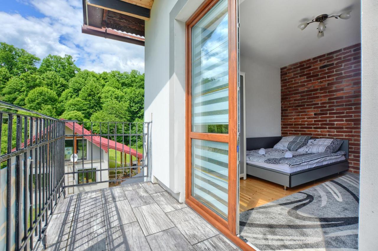Ceglany Apartament Ustrzyki Dolne Εξωτερικό φωτογραφία