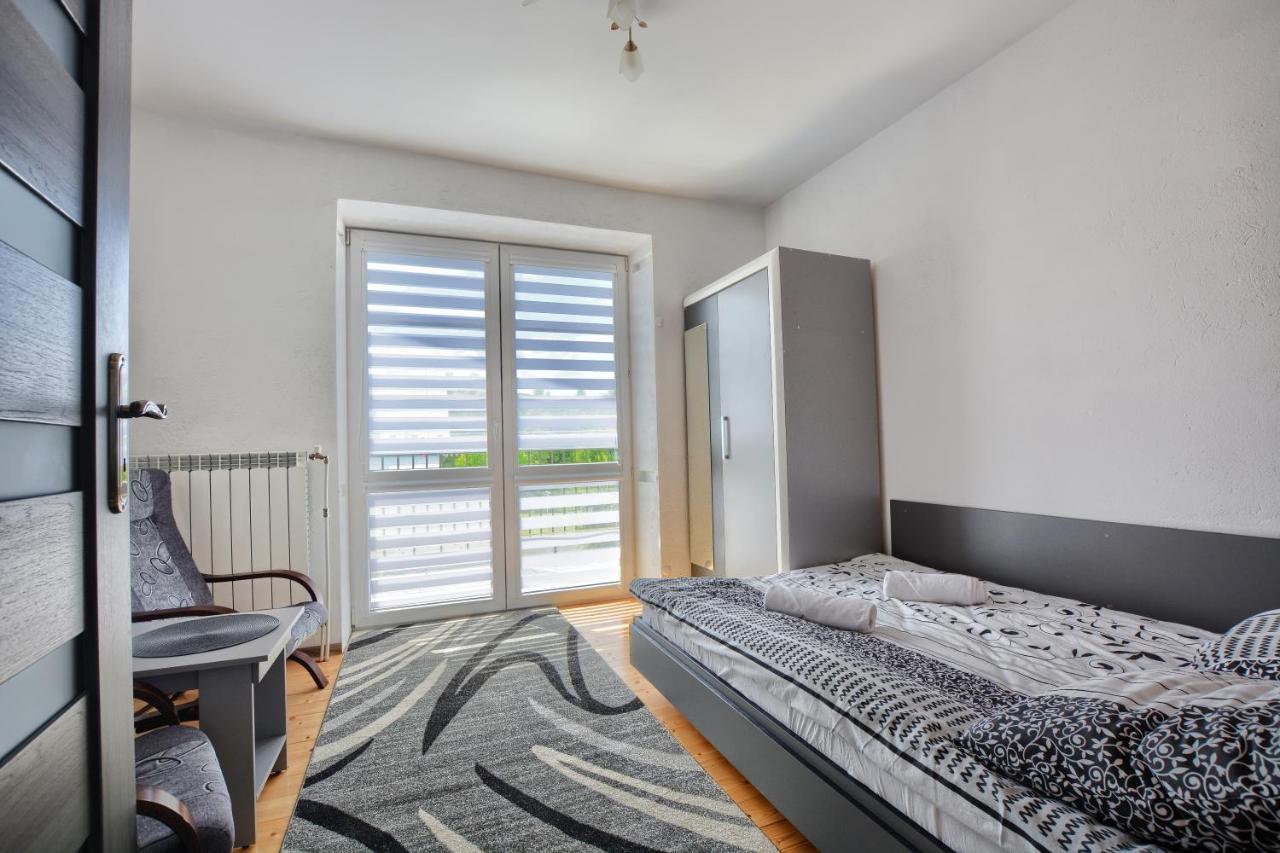 Ceglany Apartament Ustrzyki Dolne Εξωτερικό φωτογραφία