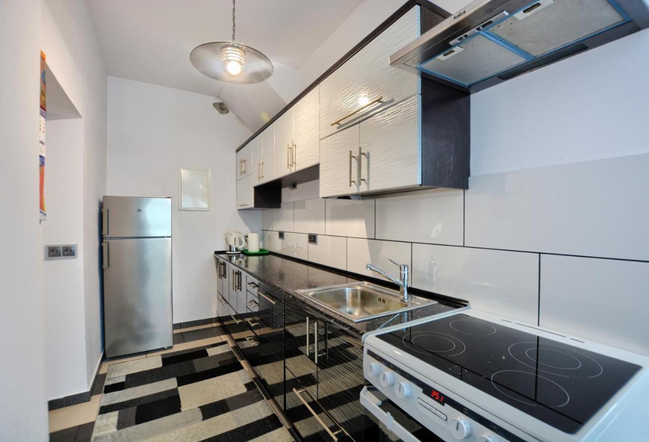 Ceglany Apartament Ustrzyki Dolne Εξωτερικό φωτογραφία
