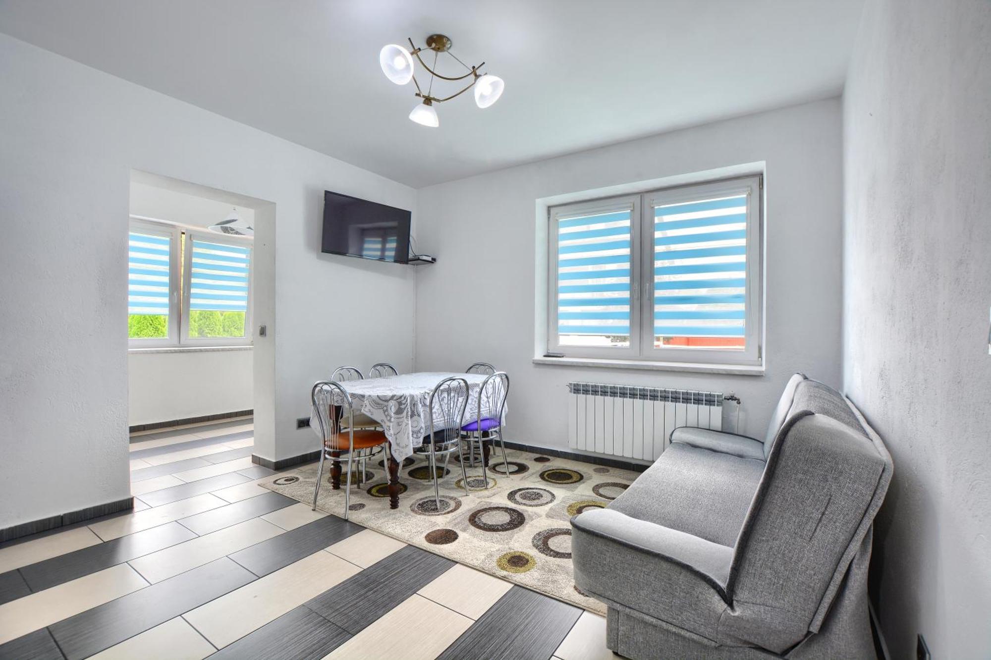 Ceglany Apartament Ustrzyki Dolne Εξωτερικό φωτογραφία